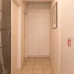 Lecomte - Family Escape At Sea 203